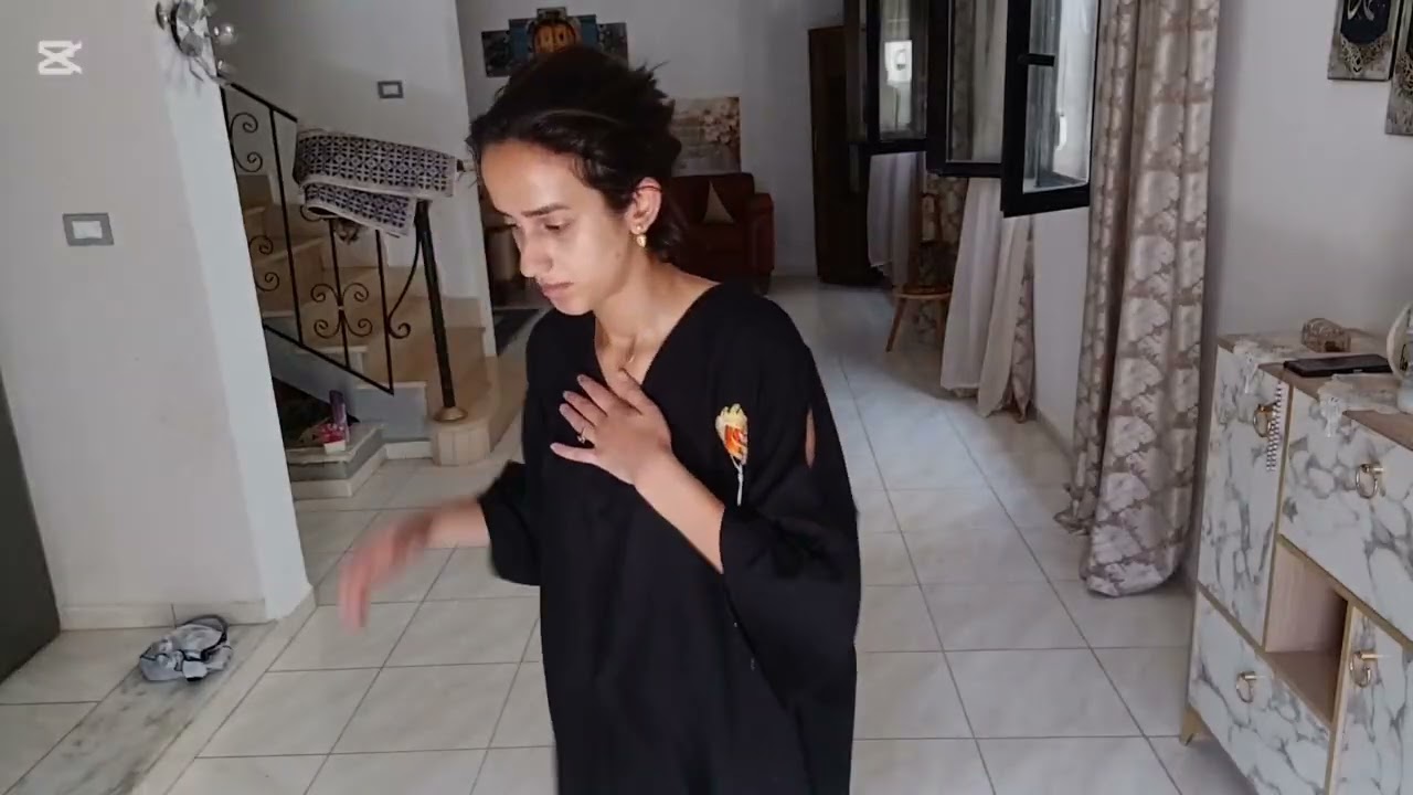 حضرتلها بلاصتها ، قتلي علاه التبذير و هيا مش دارك ، الحمدلله ربي يرزق من يشاء