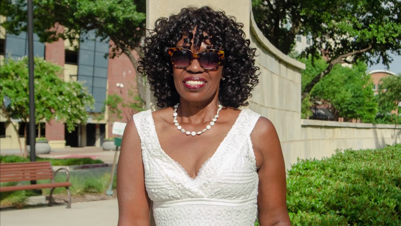 Valder Beebe Show: Val's Photo Shoot