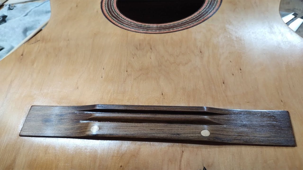 Como hacer un puente para guitarra de  tapa deformada