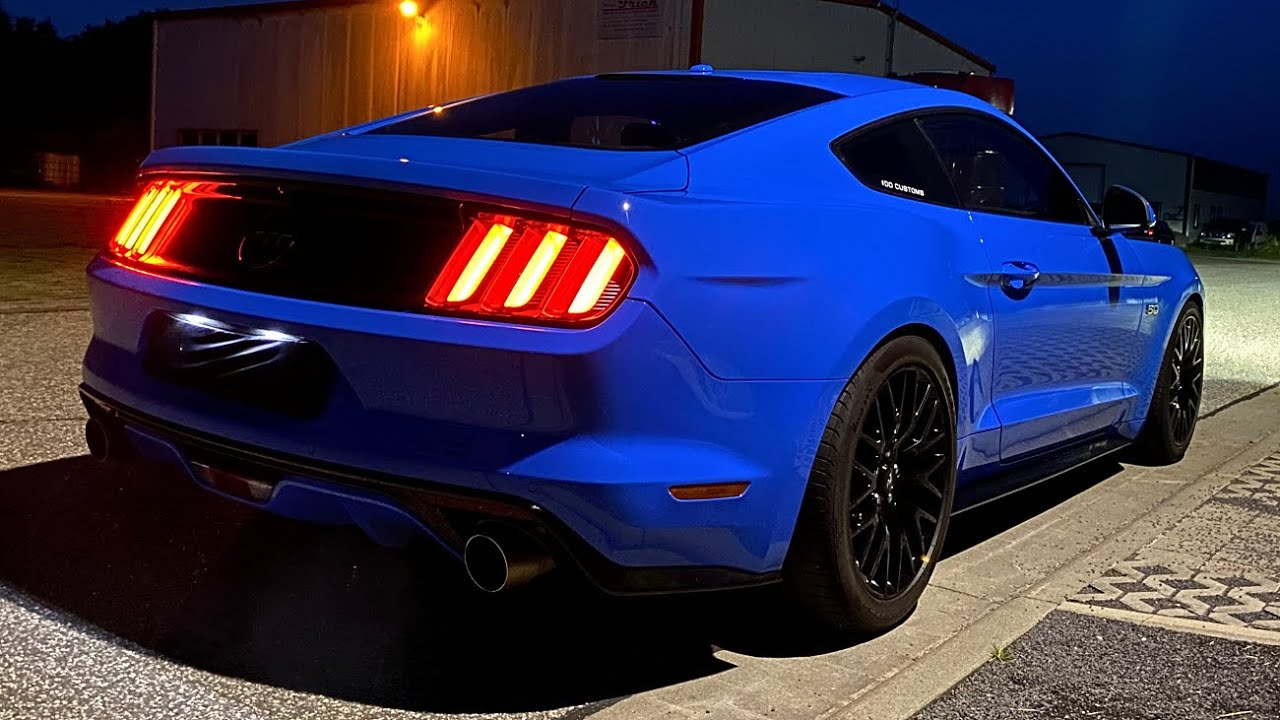2017 Ford Mustang GT V8 5.0 Fastback - pov night drive