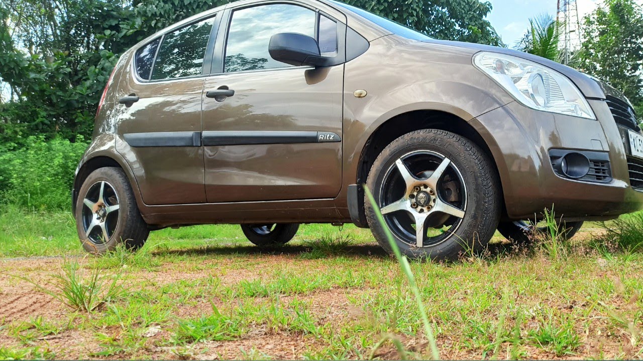 Ritz Spark Plug Changing and Throttle Cleaning | Malayalam |