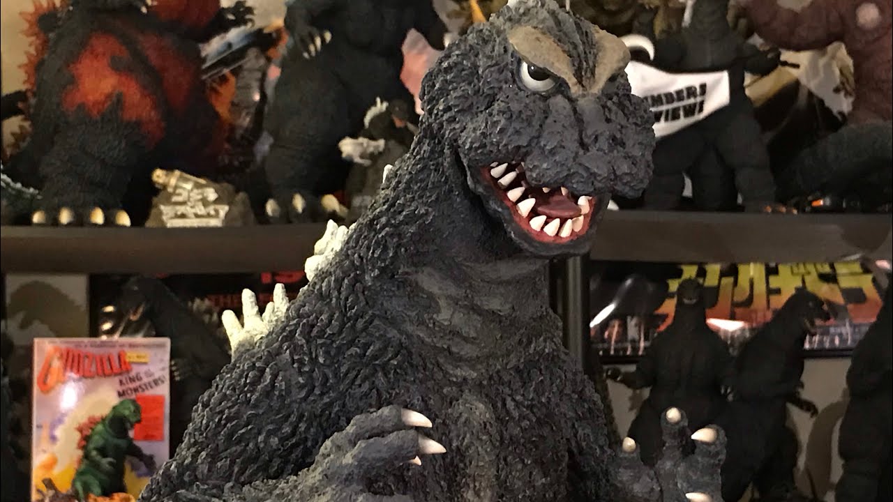 X-Plus Godzilla 1964 Gigantic Series Standard Figure Review!!!