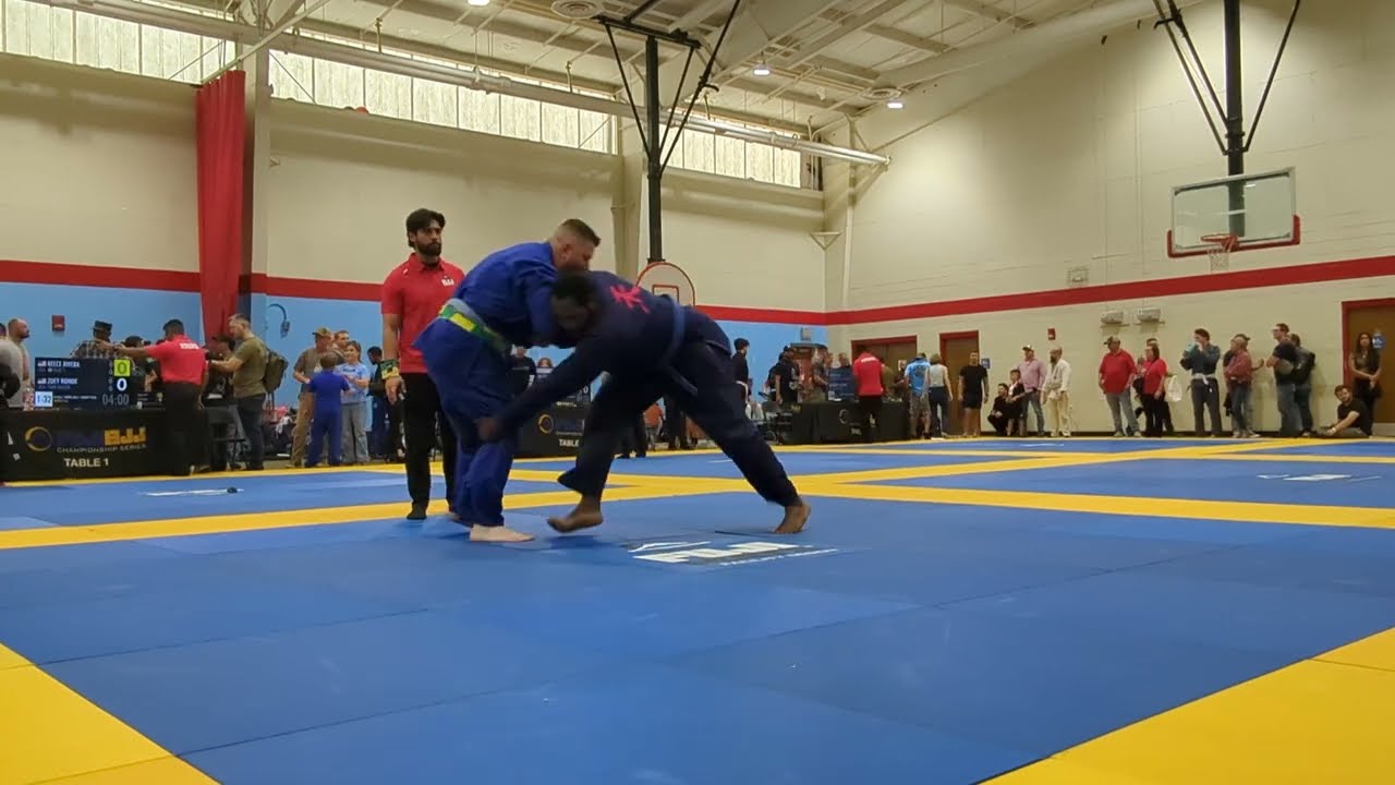 Failed Sacrifice Throw Attempt Puts BJJ Heavyweight In Bad Spot. What Happened At End Of Match?