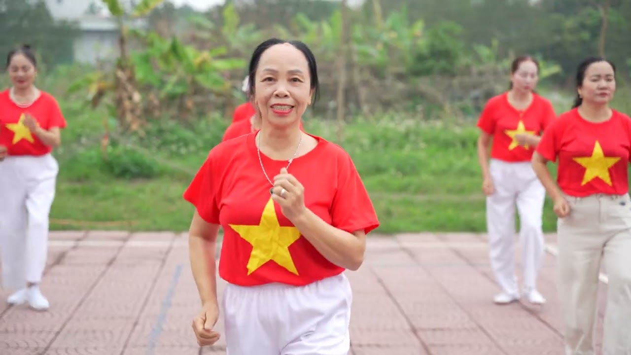 Cô Gái PaKô - CLB Dân Vũ Thôn Văn Hội