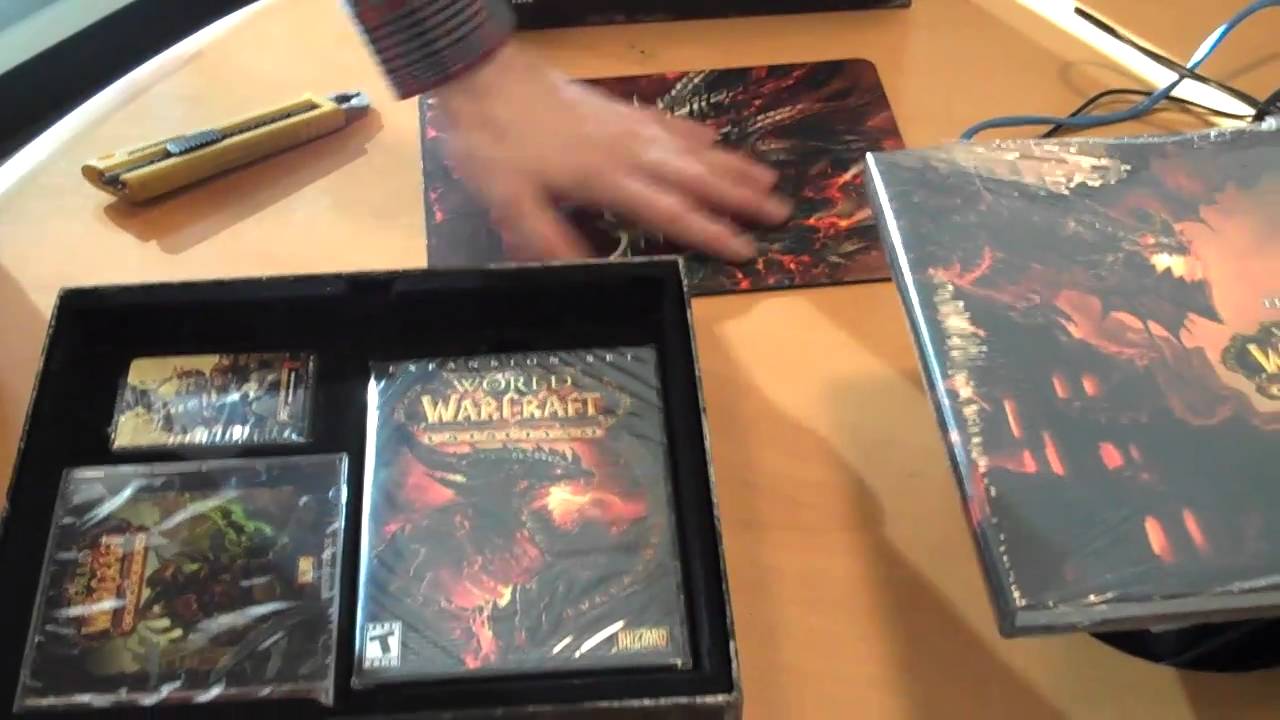 PC Gamer - Unboxing World of Warcraft: Cataclysm Collectors Edition