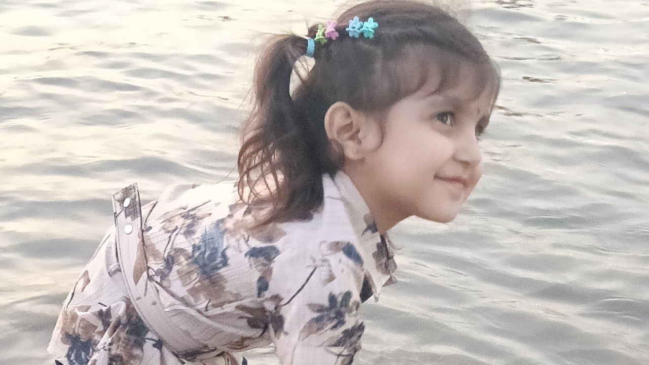 Kabhi kabhi ghumne se bhi saab thik ho jata hai 😉💞