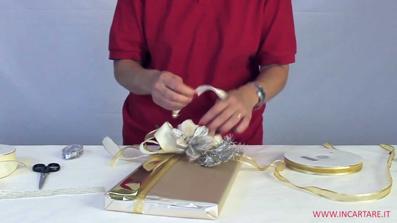 Regalo con decoro natalizio