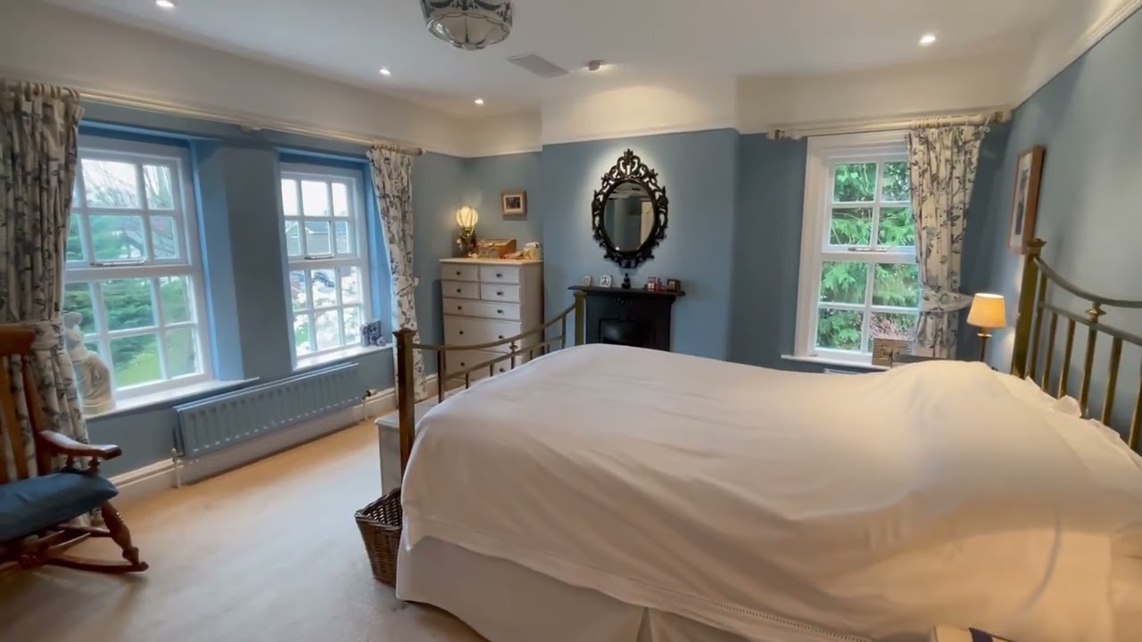 Weaste Lane, Thelwall, WA4 3JT