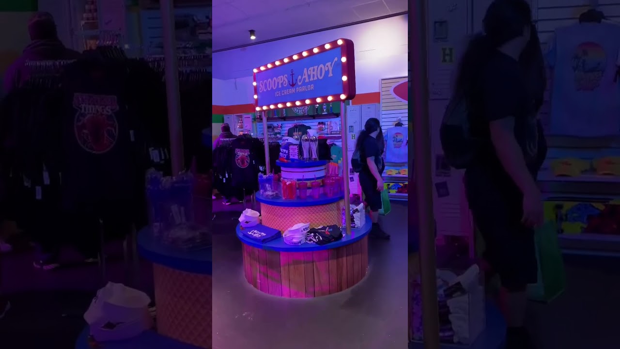 Visitamos la tienda de Stranger Things en Aventura Mall Miami #strangerthings #miami #travel