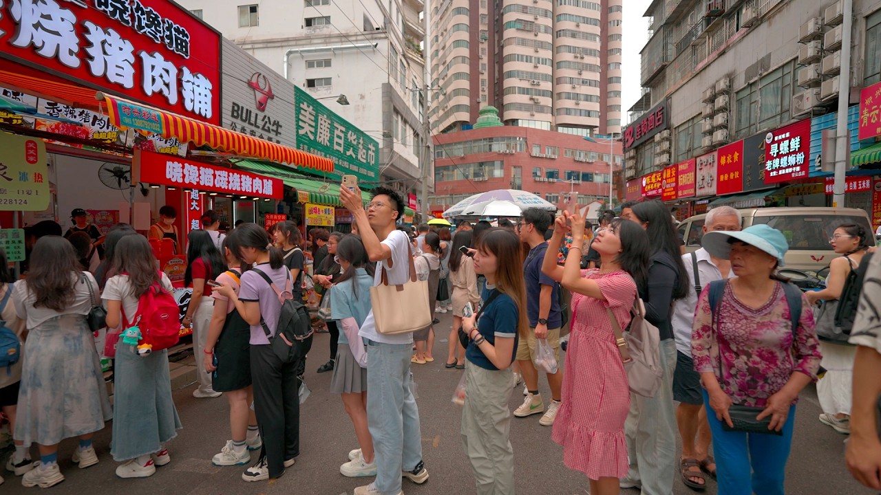 Все красавицы здесь | Утренний рынок в Лючжоу, Китай, родине лапши с улитками!