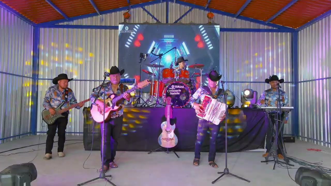 GRUPO CENTENARIO NORTEÑO - POPURRI GUAPANGOS  EN VIVO
