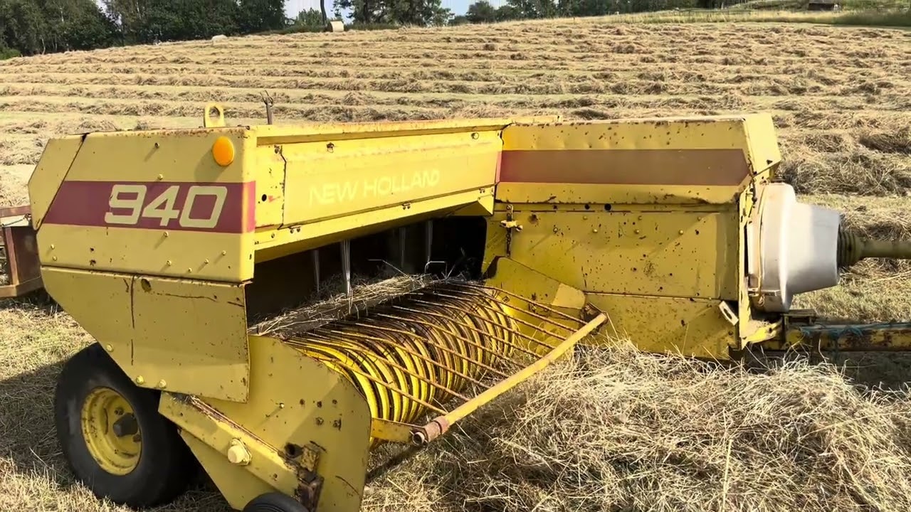Making Hay 2025 round and square bales.