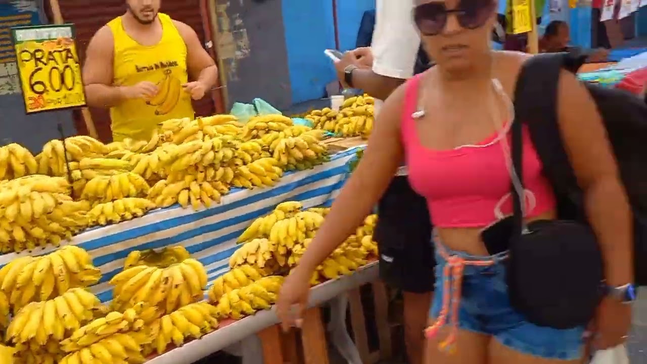feira de domingo na Mirandela.... pelas as ruas de nilopolis