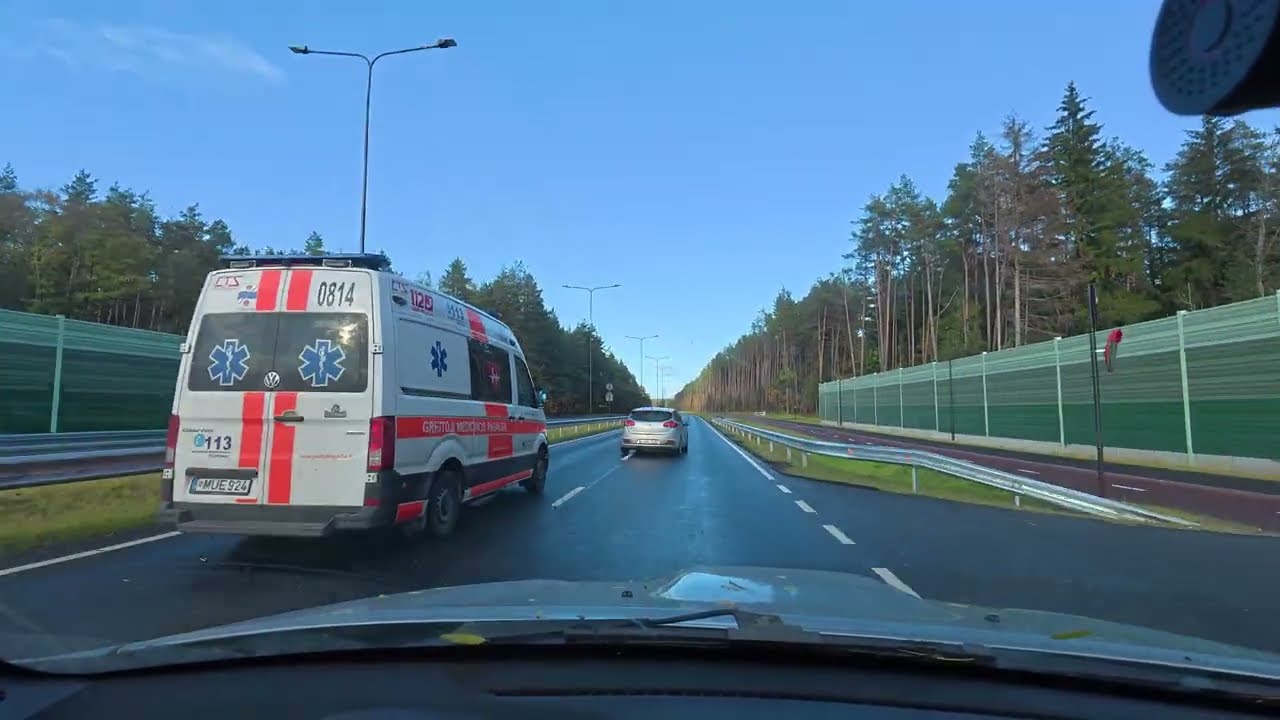 Golden Autumn Drive on Vilnius’ New Nemenčinė Road 🌦️🍂 | Fresh Asphalt & Rainy Reflections