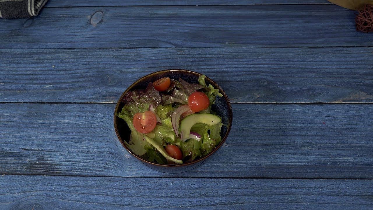 The Perfectly Simple Homemade Vinaigrette (#howto #howtocook)