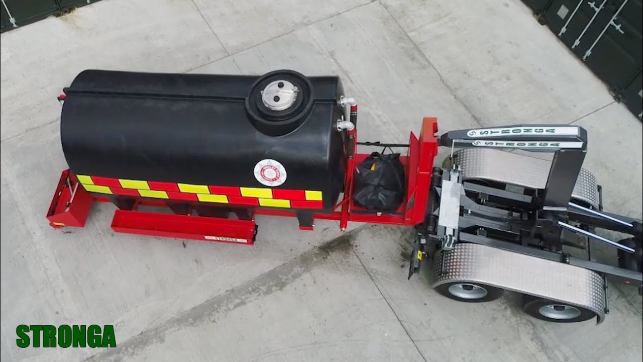 Hook-Lift Bowser from Stronga for Emergency Response Situations