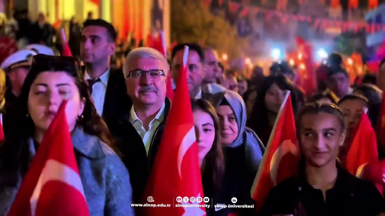 Sinop’ta binlerce yürek, ellerinde bayraklarla aynı coşkuda buluştu.