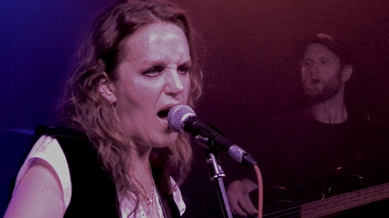 'I scared you' FIRECREST live Gamla Enskede bryggeri 3 sept 2022.