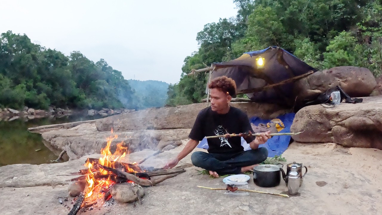 OLO CAMPING ,WATERFALL AT TIGER  MOUNTAIN, PLACE TIGER ALOT TO LIVE & COOKING