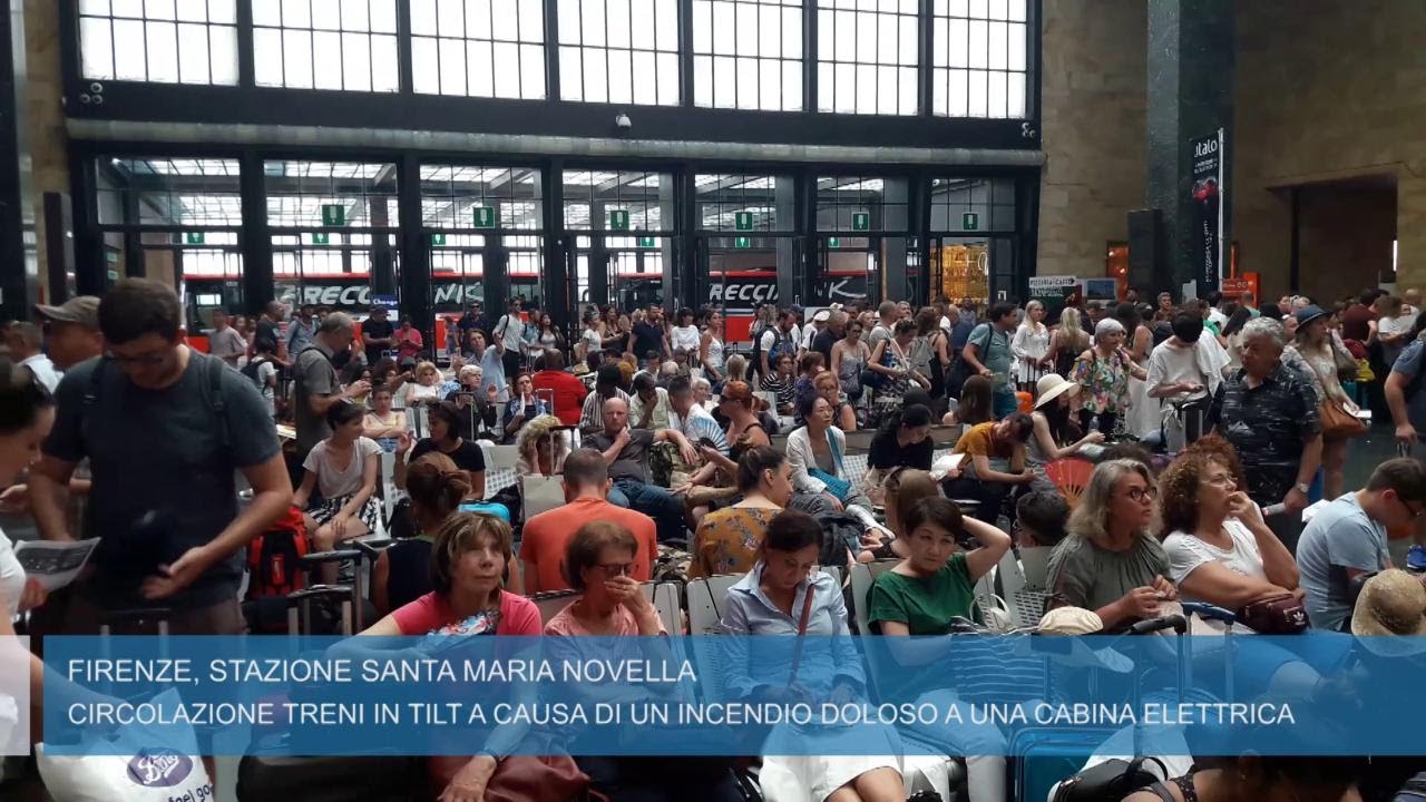 Firenze, treni nel caos: centinaia di passeggeri in attesa alla stazione di Santa Maria Novella