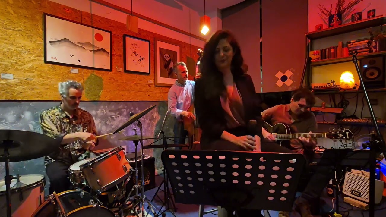 Ana Cisneros Quartet - Cheek to Cheek