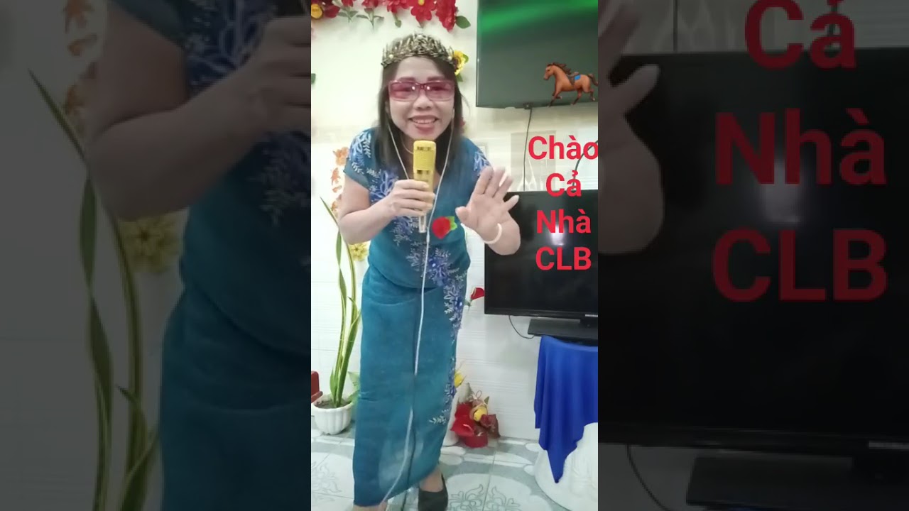 Phạm Hiền hát ở nhà 