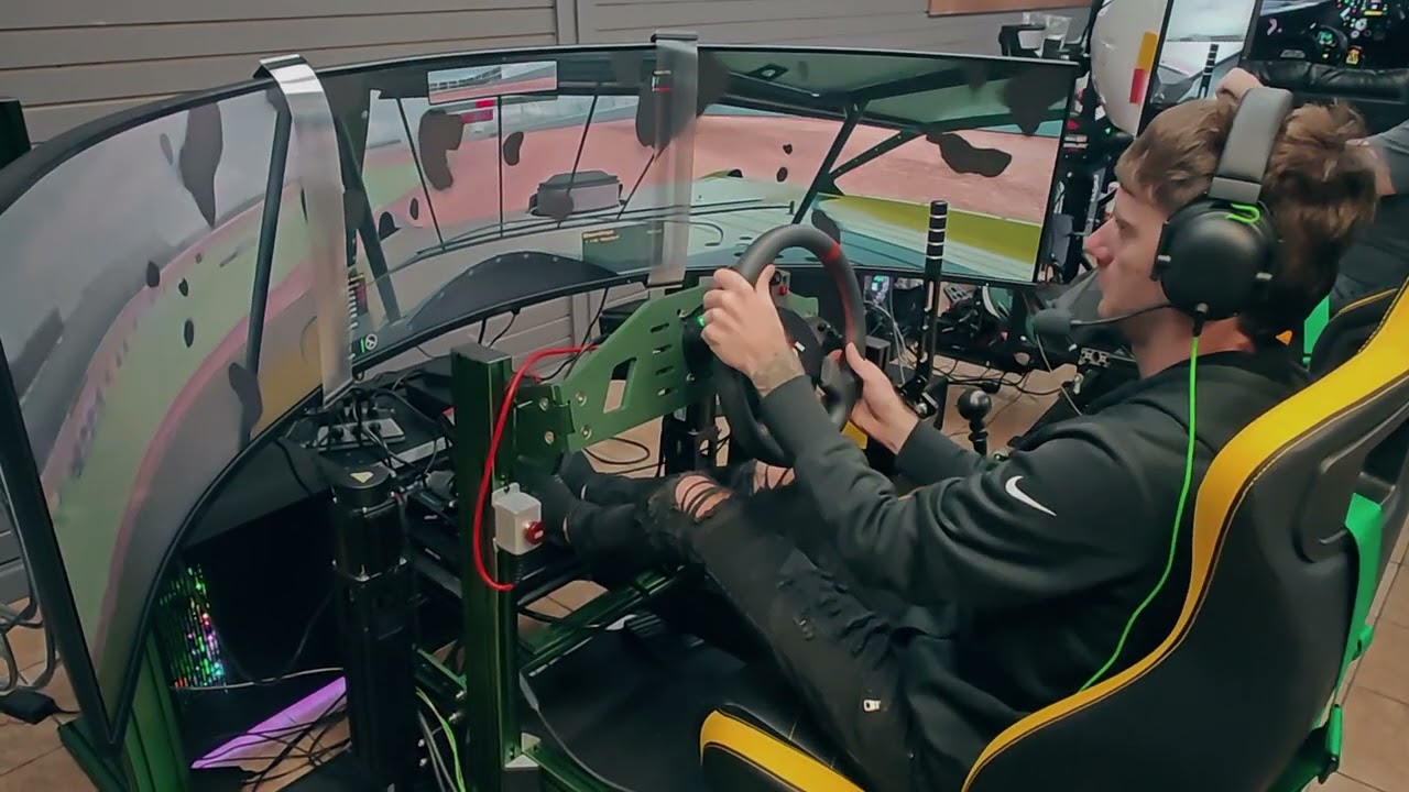iRacing Dirt Racing on eRacing Labs RS Mega Motion Platform