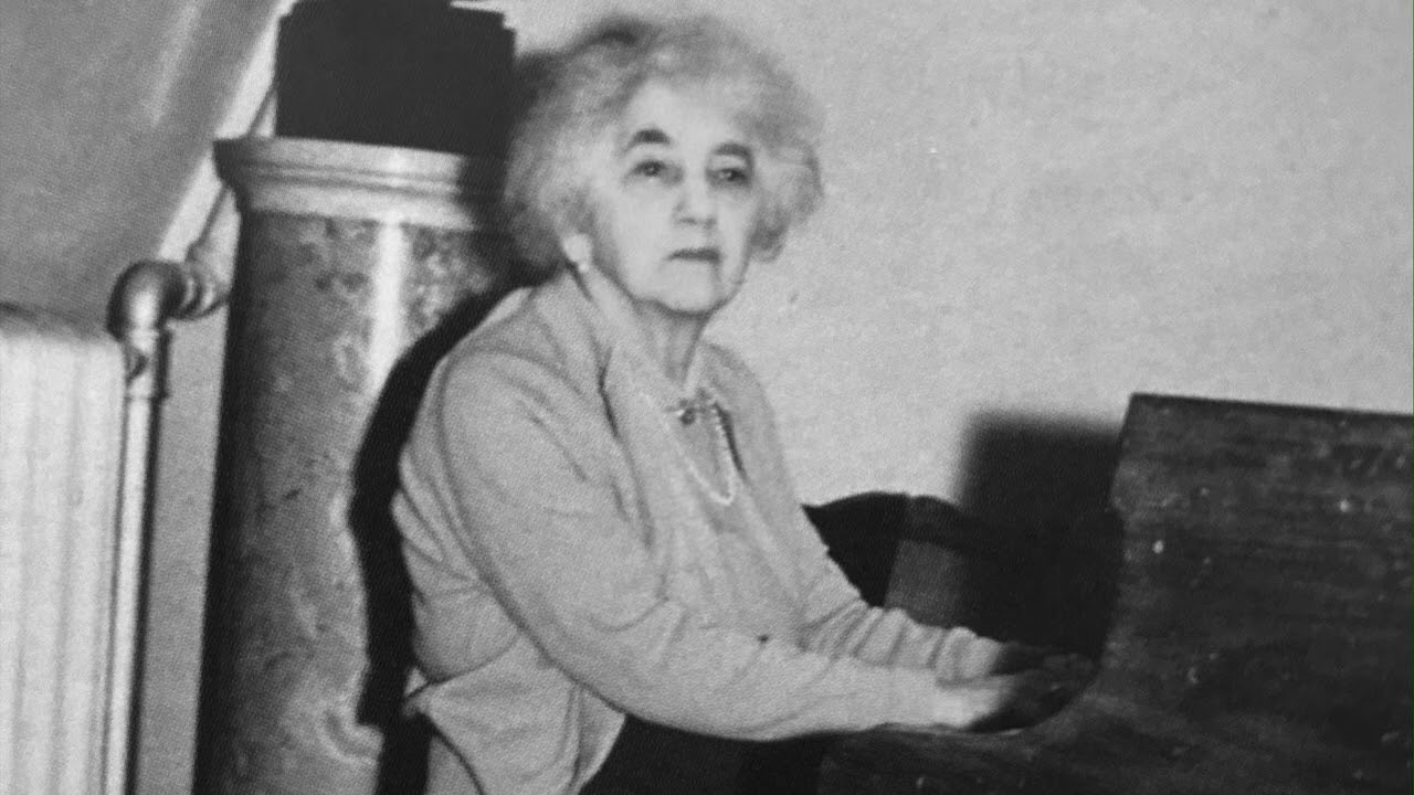 Ilona Eibenschütz plays Beethoven: excerpt from Beethoven's Sonata No.30 Op.109