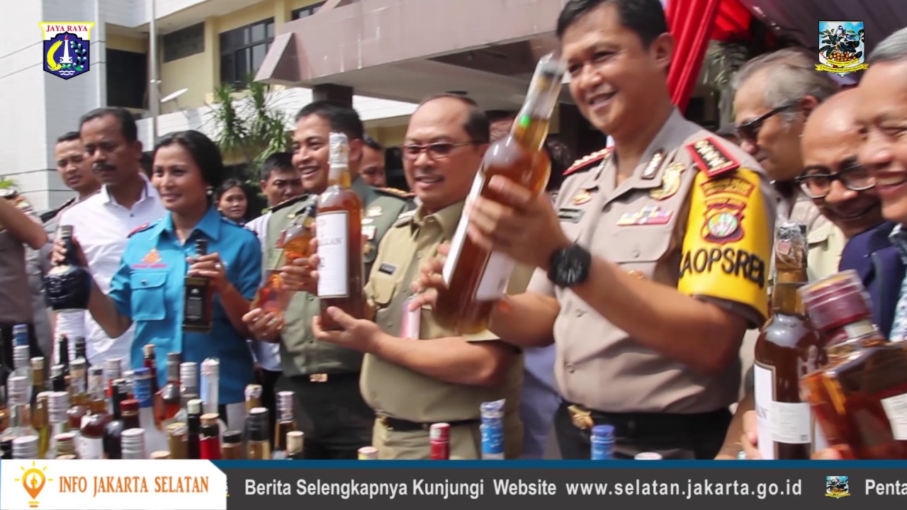 Pemusnahan Barang Bukti Minuman Keras Polres Metro Jakarta Selatan - Selasa 23 Mei 2017