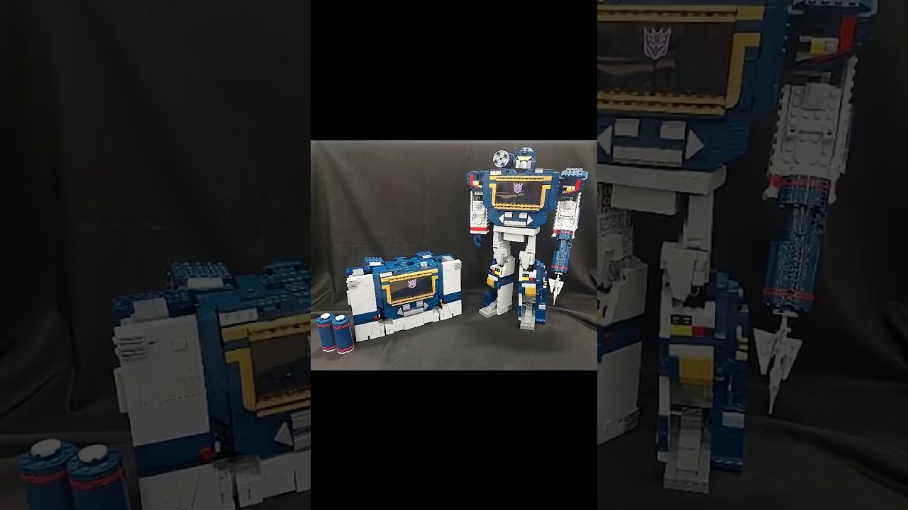 MOC Lego G1 Transformers Soundwave transformation 