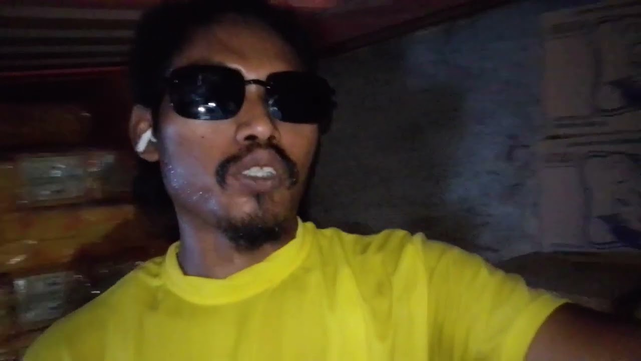Beresin gudang mie instan boss. Mau masuk yang baru 