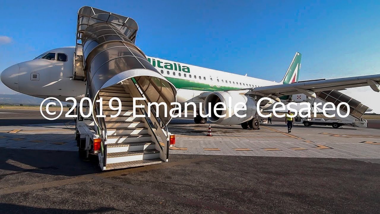 TRIP REPORT | ALITALIA | AIRBUS A320| Rome Fiumicino - Lamezia Terme | Economy light