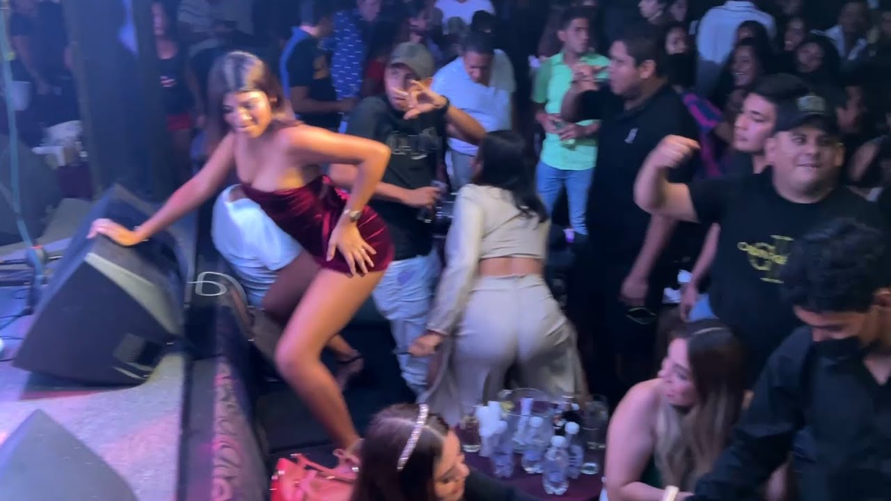 Arrechera total en VIP Acapulco con Los Del Sabor