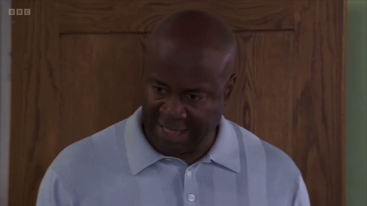 EastEnders - Anthony Trueman Punches Howie Danes (27th August 2025)