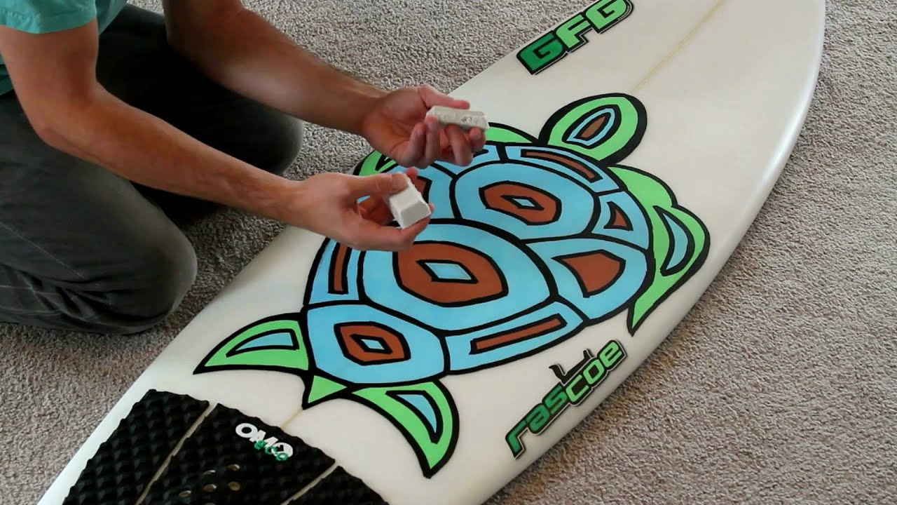 How to Wax a Surfboard Perfectly in a Few Minutes