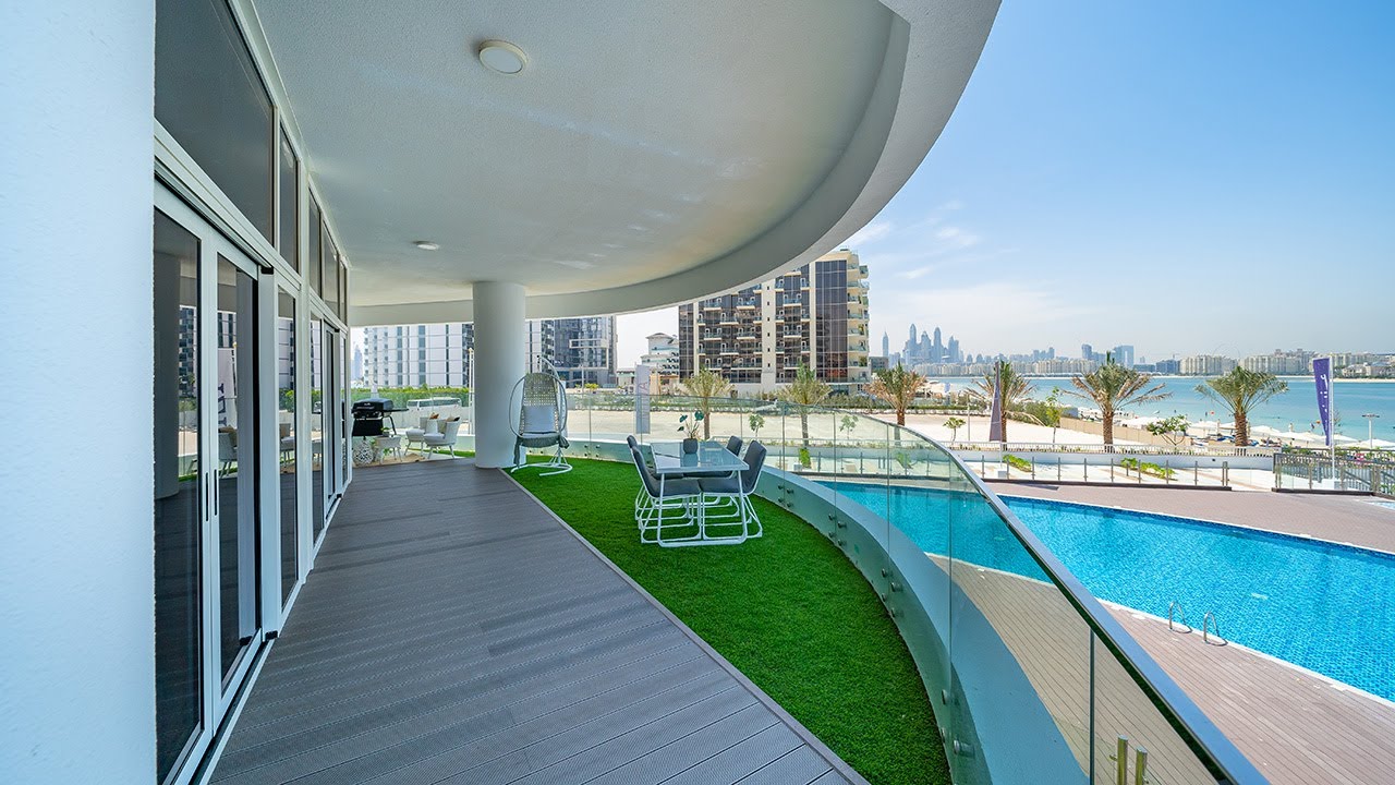 Two Bedroom Apartment in Mina Azizi | Palm Jumeirah
