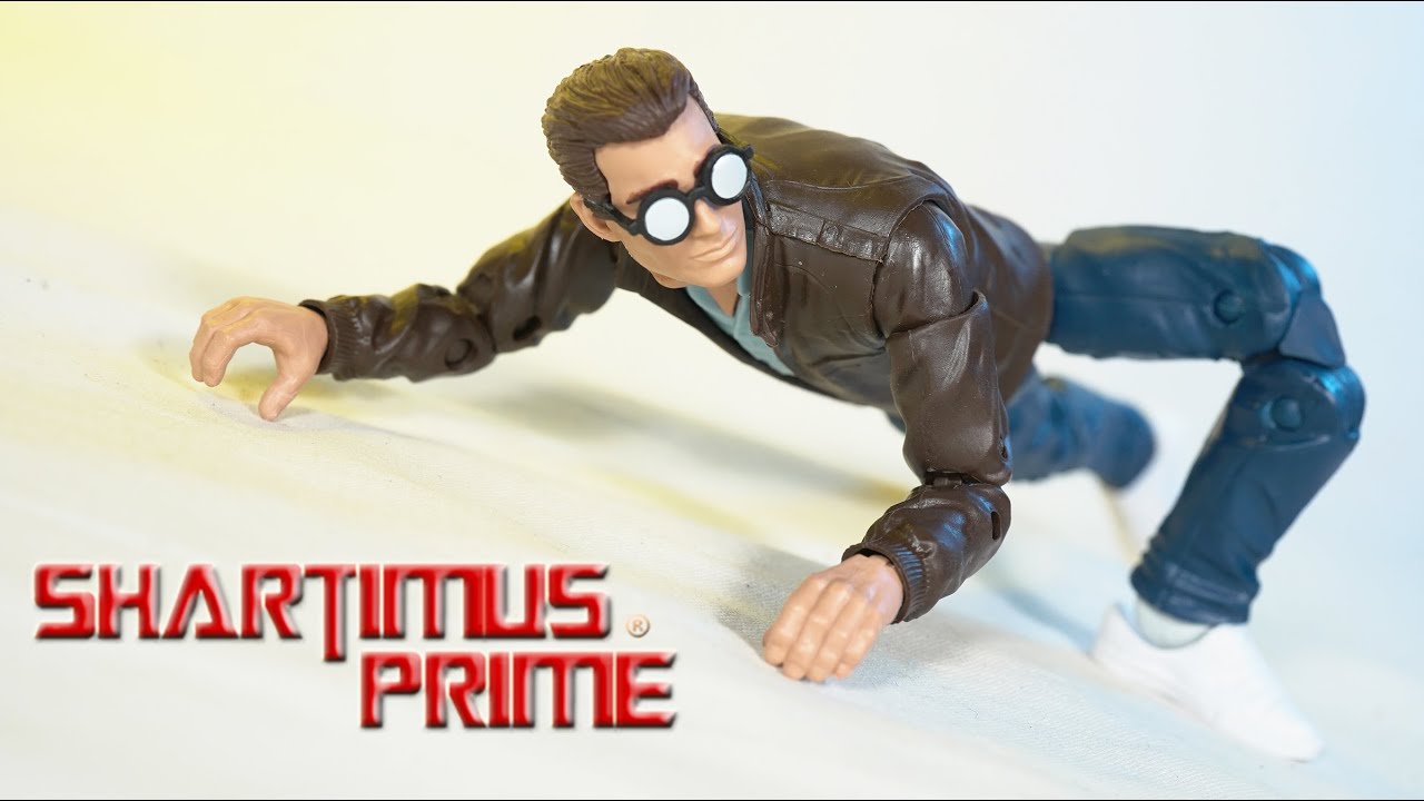 Marvel Legends Peter Parker 2020 Spider Man Vintage Collection Wave Hasbro Action Figure Review