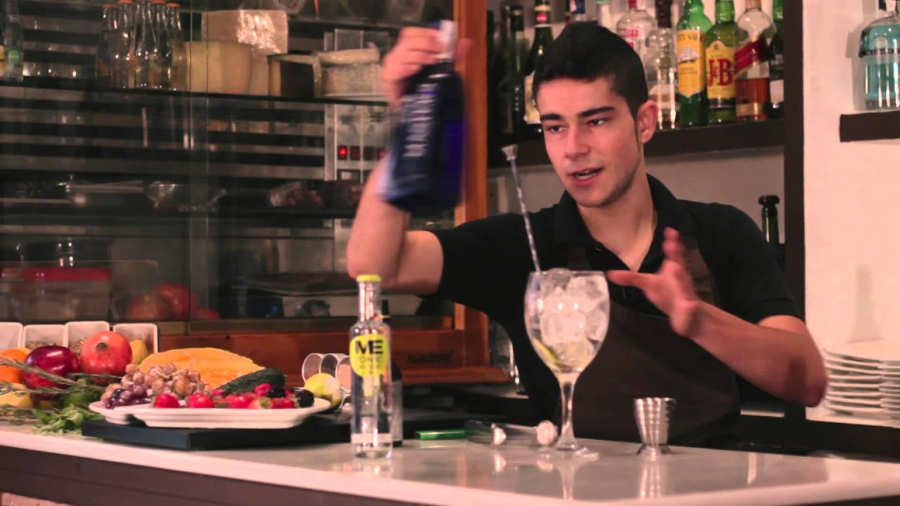 Recetas. C&oacute;mo hacer un Gin Tonic perfecto con c&iacute;tricos.