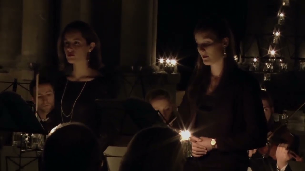 Kathedraal Notre-Dame-de-la-Treille in Lille (Frankrijk), incl. fragmenten van het Lichtjesconcert.