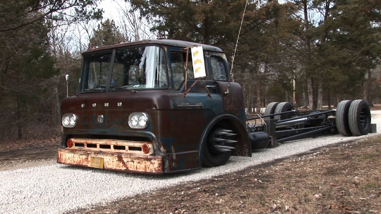 СЛАДКОЕ СПАСЕНИЕ НА СКЛАДКЕ - Ford Cabover Truck 1958 года