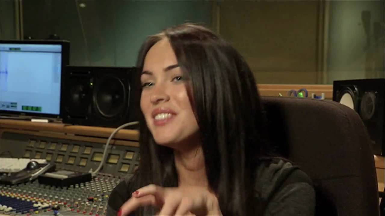Megan Fox Interview Transformers: Revenge of the Fallen | LivePlayStation