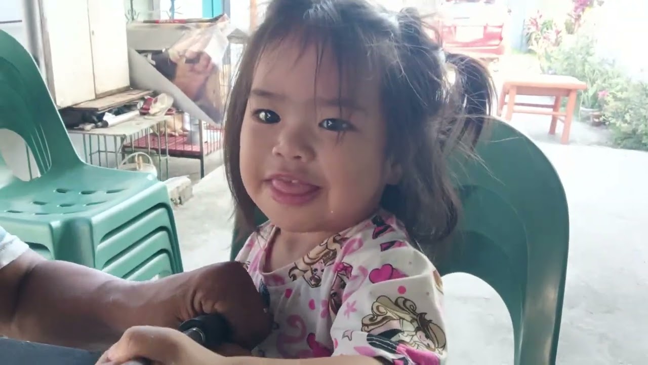 Good morning almusal po tayo sa labas ng bahay namin 
