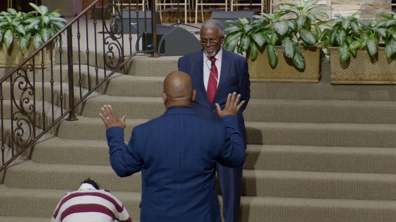 Sunday Morning 11:30am Service With Bishop Ron C. Hill 01.25