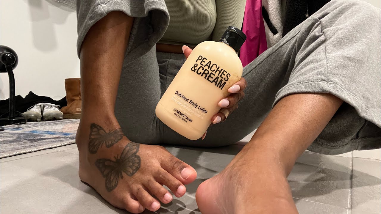 ASMR applying lotion + feet rubbing ☺️ | massage