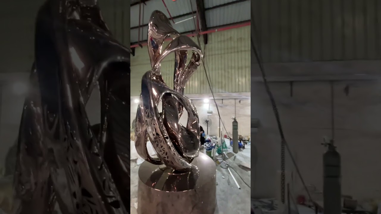 Outdoor Plaza Artwork Rotating Stainless Steel Abstract Sculpture#modernsculpture #landscapedesign