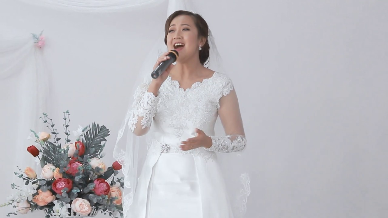 Bethsy Lalrinsangi - A lai- ah Isua (Wedding Day)