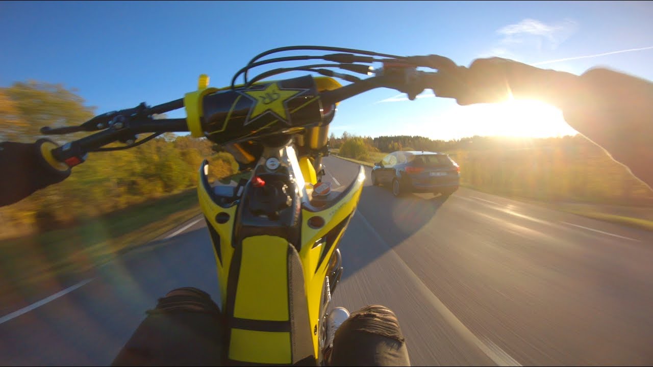 RECKLESS SUPERMOTO RIDING (FULL THROTTLE)
