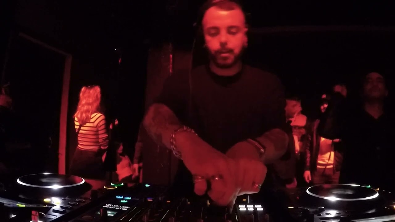 GUALTIERO #moveon 01.12.23 - Anyway Club