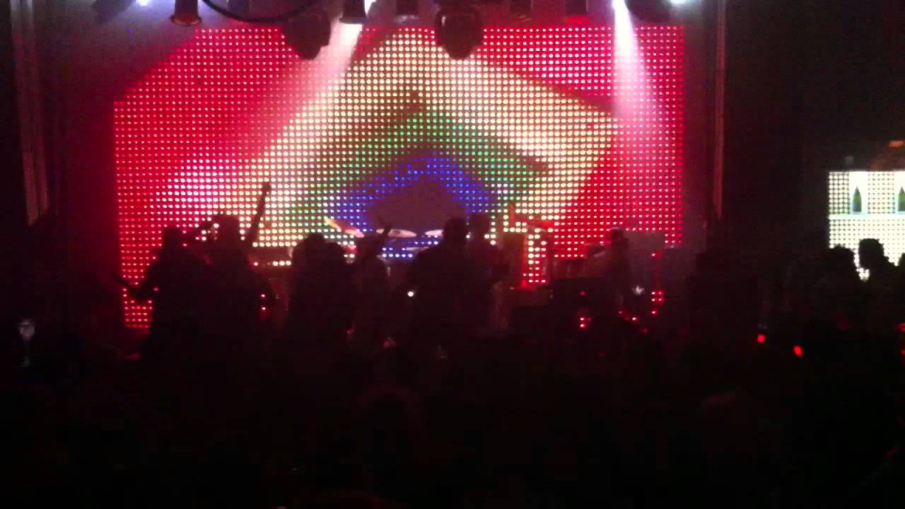 James Van Carlos plays Lucenzo - Danza Kuduro (Raz B Remix) 01 October 2011