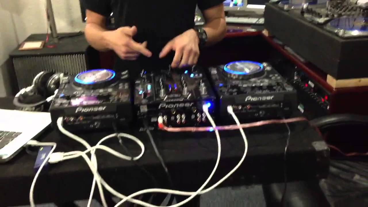 Sl 2 Serato inside djm-400